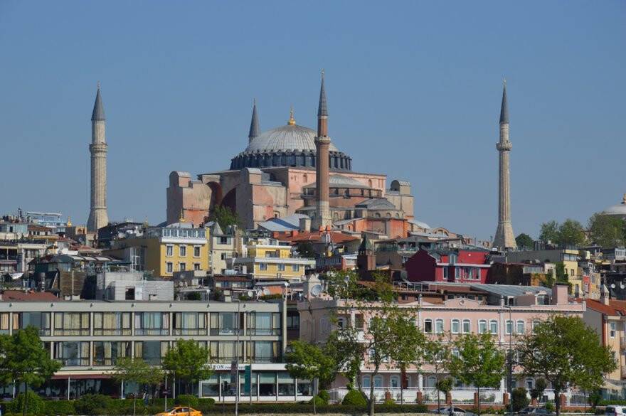 ayasofya-camii-(muzesi)-.jpg