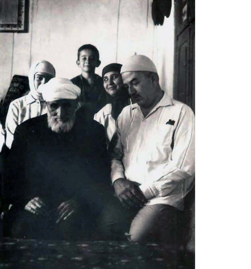 yasar-gokcek-ailesi-ve-ladikli-ahmet-aga.jpg